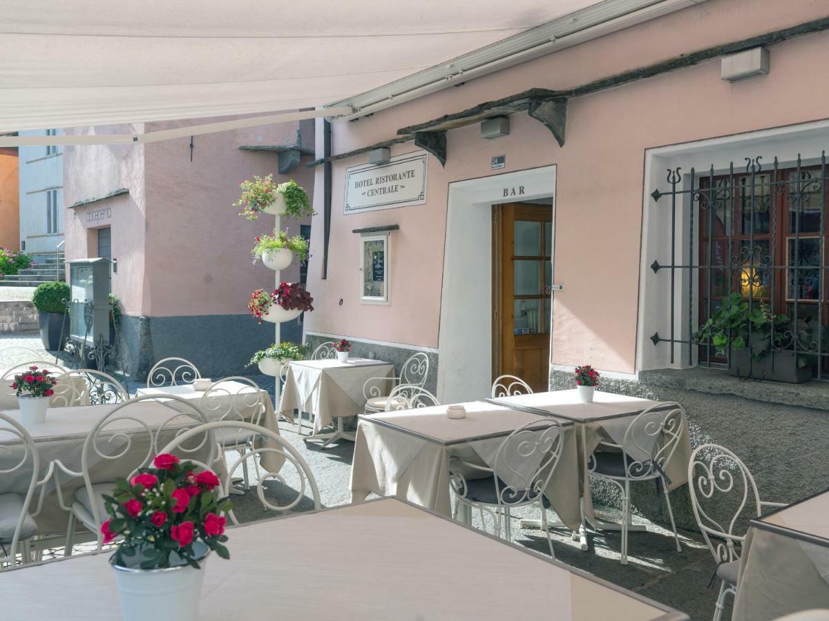 Hotel Centrale, Typically Swiss Poschiavo Bagian luar foto
